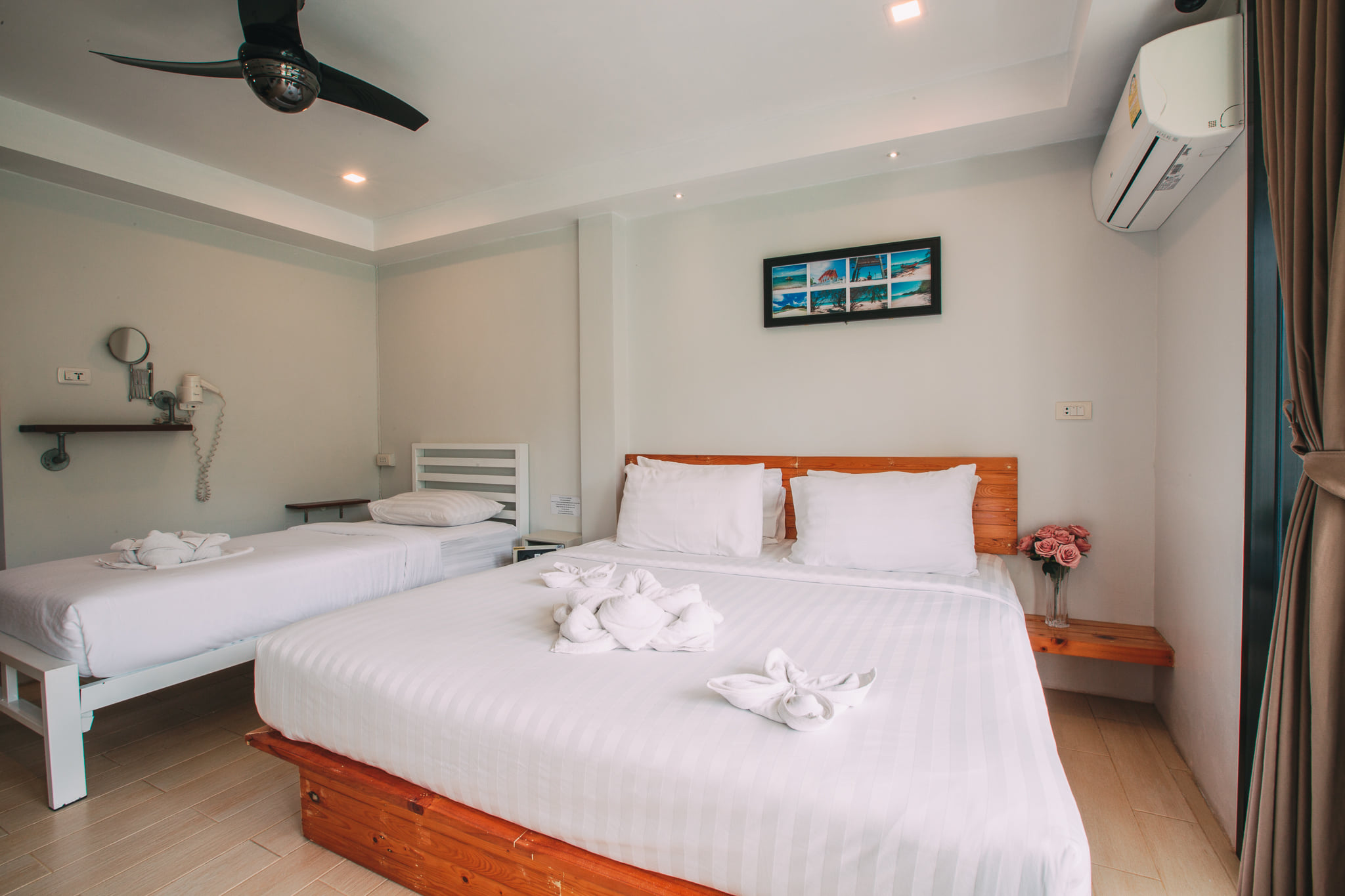Deluxe Triple Room with Balcony